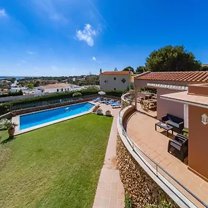  Villa Betonia