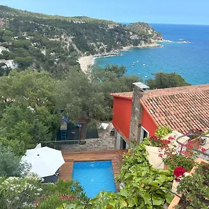 https://boutique-villa-panorama-with-private-beach.catalonia-hotels.com