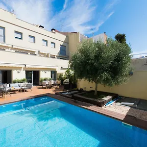 https://petit-luxe-loasi-degara-terrassa.catalonia-hotels.com